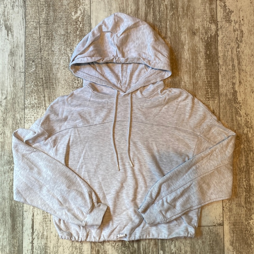 Garage Women’s Cropped Sweatshirt Hoodie